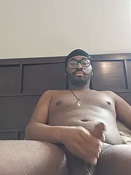 Pokazy przed kamerką – Hotcock100