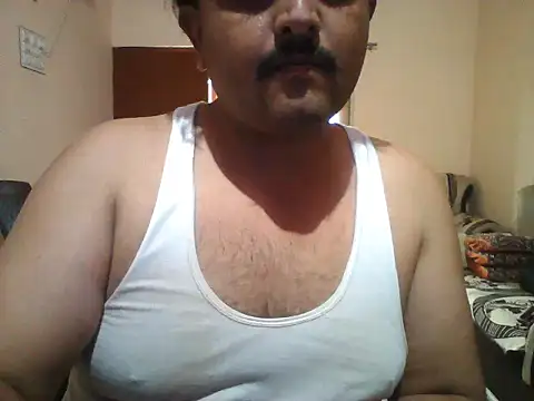 Show modela Akhil3290 na web-kameri