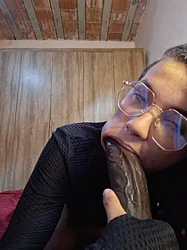 PocaHontas2026's Webcam Show