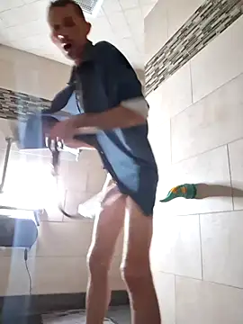 Sir_Mic_Behave webkamerás műsora