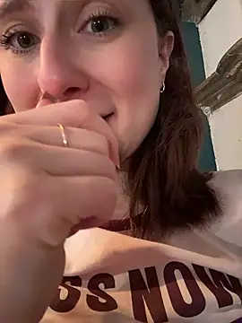 הופעת וובקאם של Dina_Tease