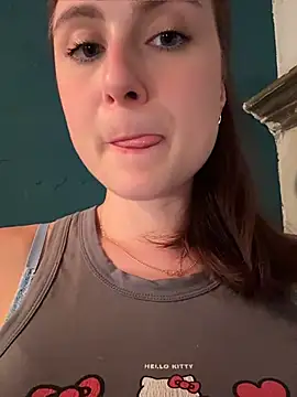 Pokazy przed kamerką – Dina_Tease