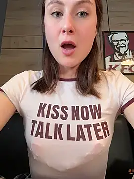 Dina_Tease webkamerás műsora