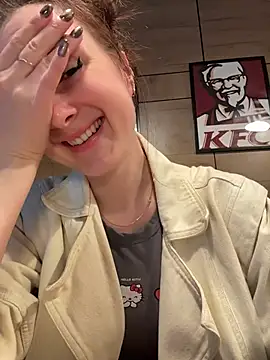 Dina_Teasen Webbikameraesitys