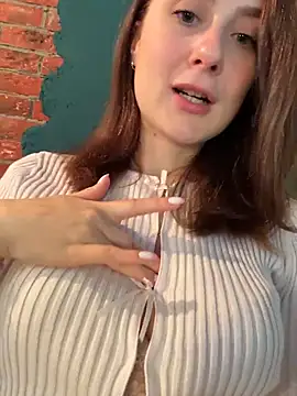Show modela Dina_Tease na web-kameri