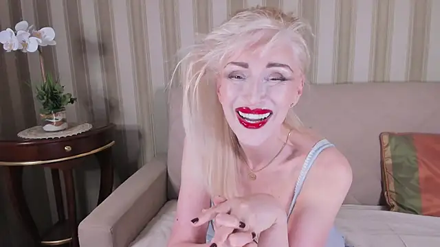 Czat XXX na żywo – Rita_Farel