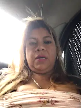 Laura-Hernandez's Webcam Show