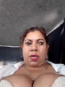 Show de Laura-Hernandez na webcam