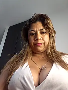 Chat XXX en directo de Laura-Hernandez