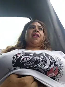 Laura-Hernandez Live XXX-Chat