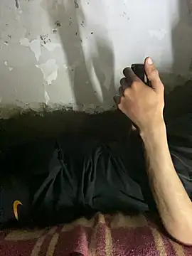 NchadeeQ_n7wiiiQ webkamerás műsora