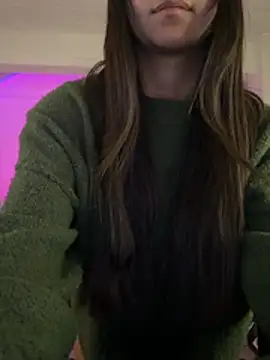 aly_golden_'s Webcam Show