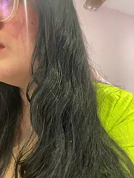 Alma- Webcam Show