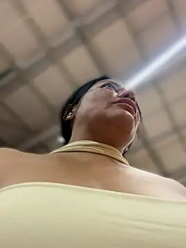 Abril10_'s Webcam Show