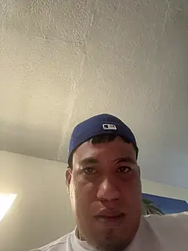 Richyyyybouyyy webcam show