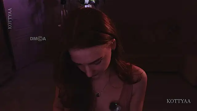 -Kottyaa- – Naživo XXX chat