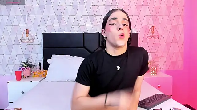 JustinePerry's Webcam Show