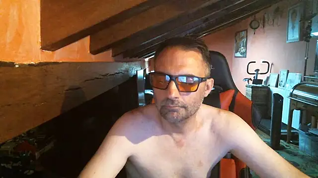 6996horus Show in webcam