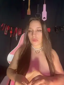 ScarletVelvetX Show Webcam