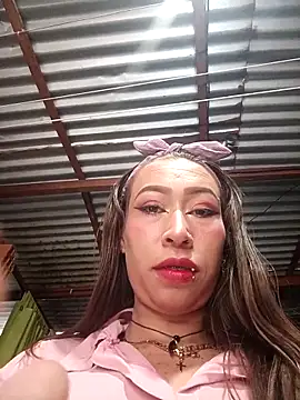 samy-blonde Live Chatraum