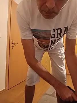 BesterJunge45's Webcam Show