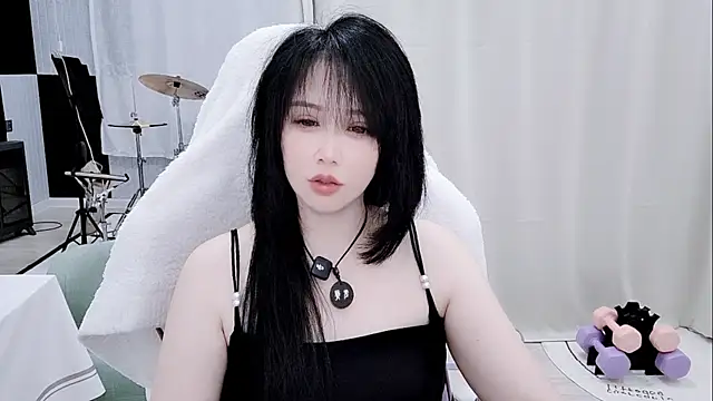 Evangelin-e's Live XXX Chat