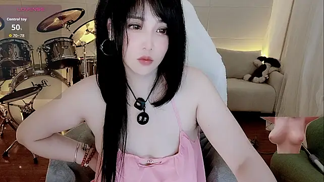 Evangelin-e's Live XXX Chat