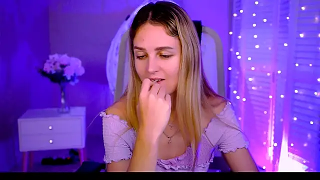 צ'אט XXX בשידור חי של DeboraLarson