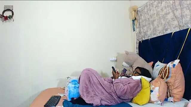 veronica1xxx's Live Chat Room