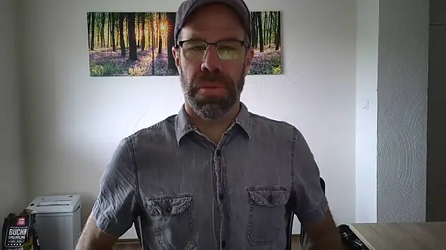Show Webcam de DaddyHarry_MatureStallion