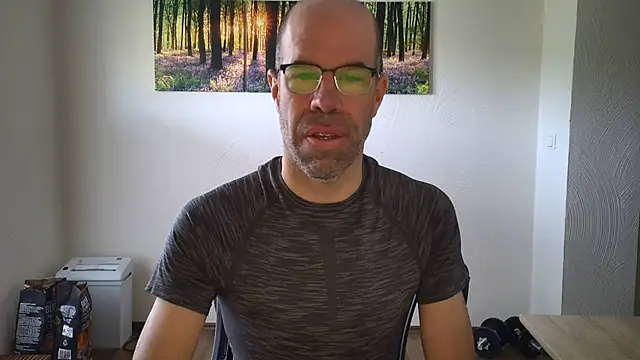 DaddyHarry_MatureStallionのウェブカメラショー