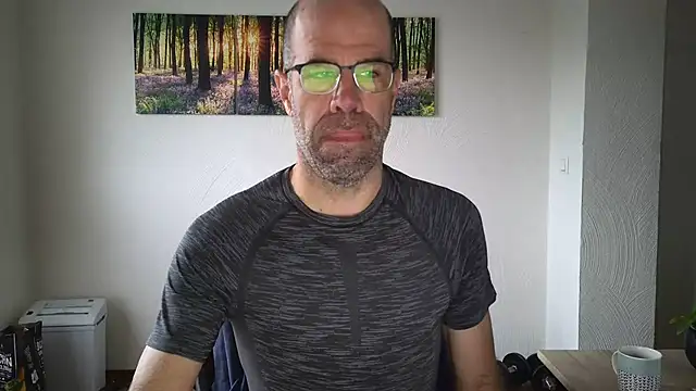 DaddyHarry_MatureStallionのウェブカメラショー