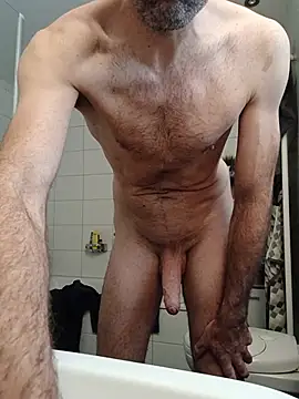 DaddyHarry_MatureStallion 웹캠 쇼