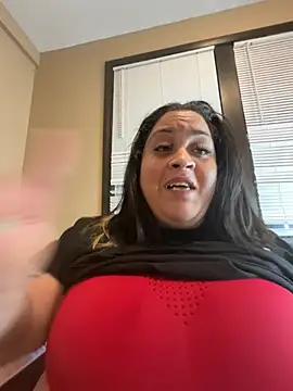Tillymarie Show in webcam