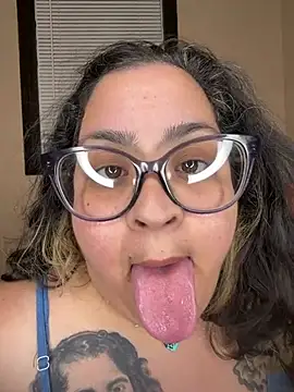 Tillymarie's Webcam Show