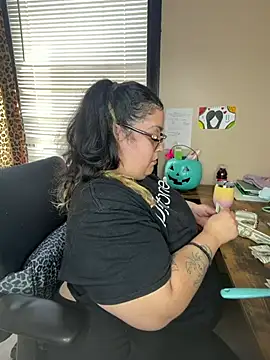 Tillymarie's Webcam Show