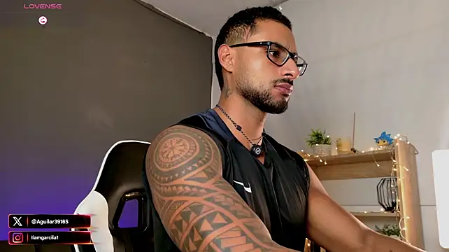 عرض كام LiamGarcia1