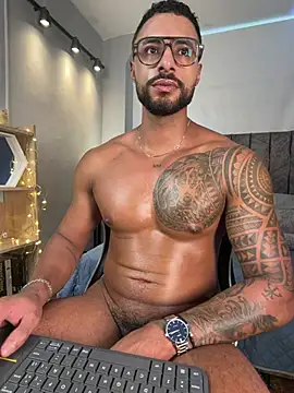 LiamGarcia1 Adlı Modelin Web Kamerası Şovu