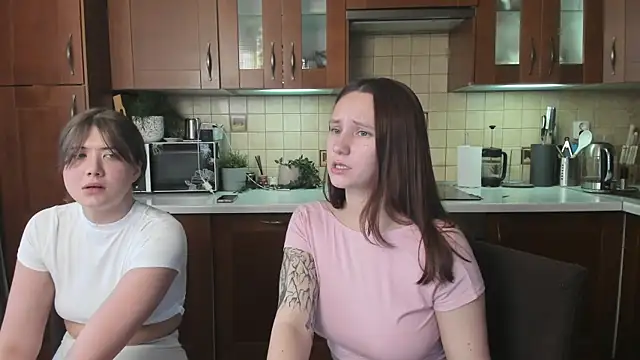 HotCaramellsTV Webcamshow