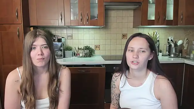 Webkamerová show HotCaramellsTV