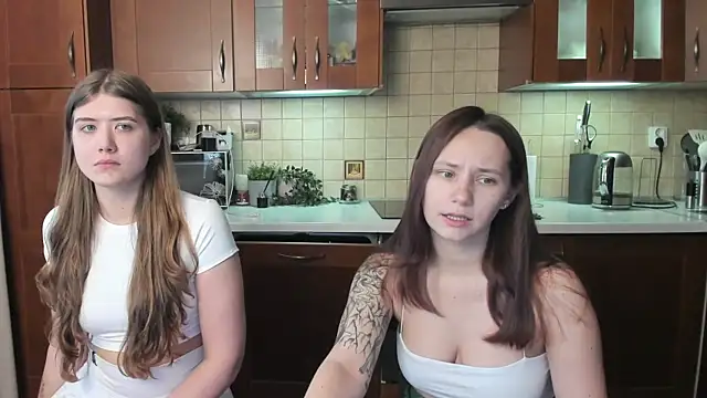 HotCaramellsTV Webcam-Show