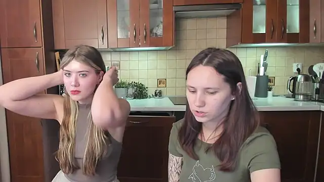 HotCaramellsTV webkamerás műsora