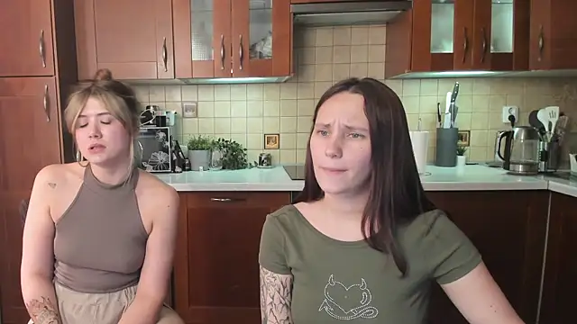 HotCaramellsTV's Webcam Show