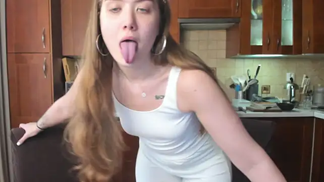 HotCaramellsTV Pertunjukan Webcam
