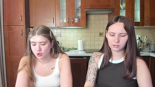 عرض كام HotCaramellsTV