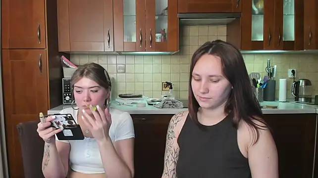 HotCaramellsTV webkamerás műsora
