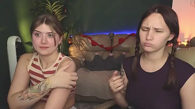 HotCaramellsTV Webcam-Show