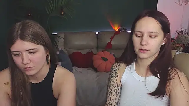 HotCaramellsTV Webcam-Show