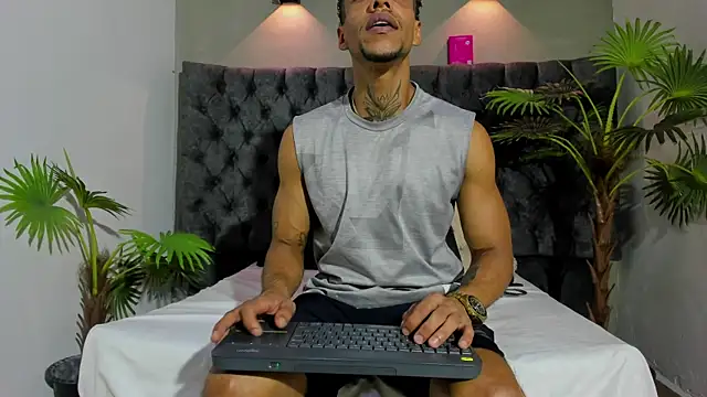 Salomon_koude 在線直播表演