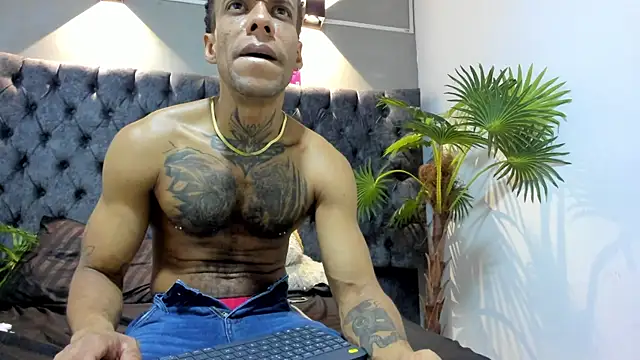Show modela Salomon_koude na web-kameri
